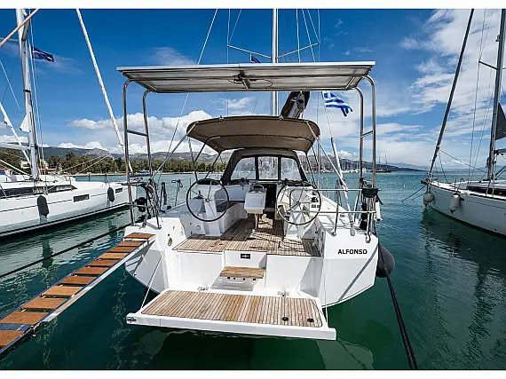 Bavaria C38