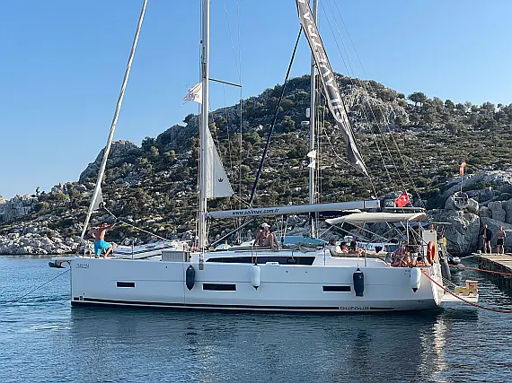 Dufour 430 Grand Large