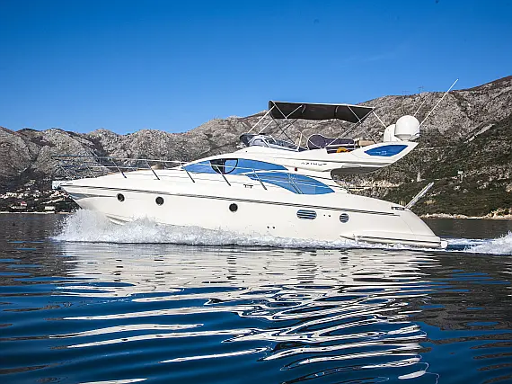 Azimut 43 Fly