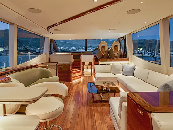 Princess Y72 - Internal image