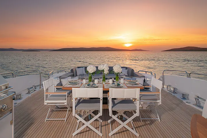 Sunseeker Yacht 95 - 
