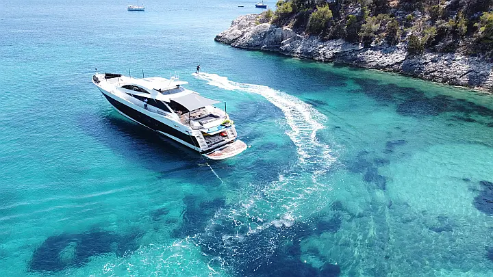 Sunseeker Yacht 95 - 