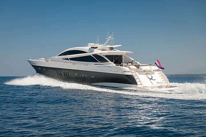 Sunseeker Yacht 95 - 