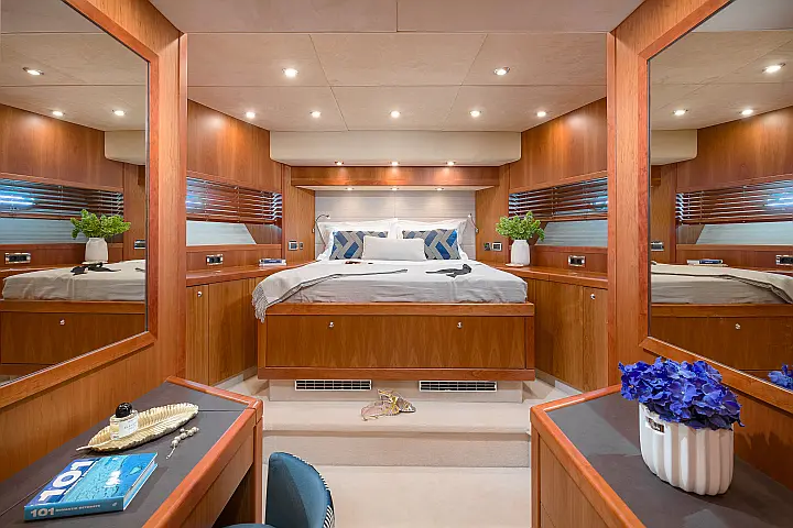 Sunseeker Yacht 95 - 