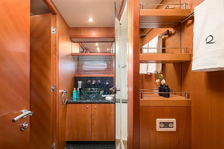 Sunseeker Yacht 95 - 