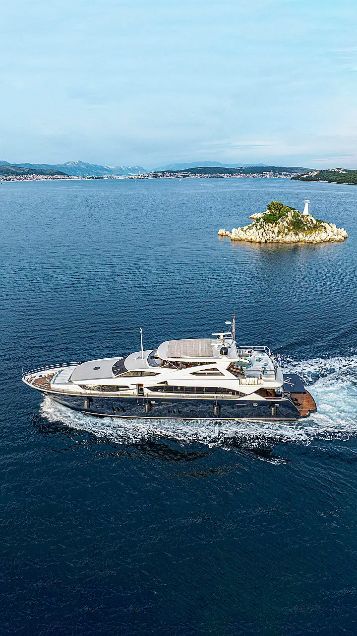 Sunseeker Yacht 34M - 