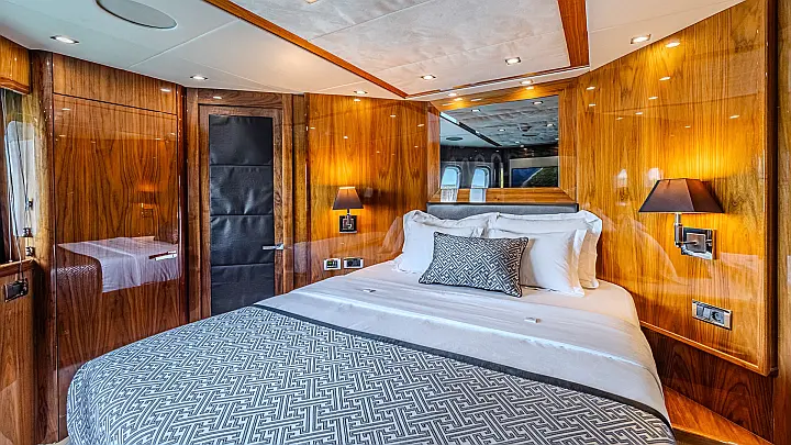 Sunseeker Yacht 34M - 