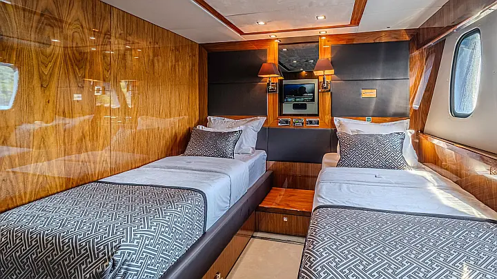 Sunseeker Yacht 34M - 