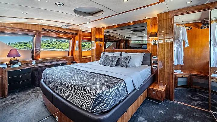 Sunseeker Yacht 34M - 