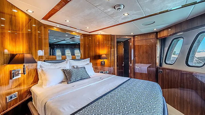 Sunseeker Yacht 34M - 