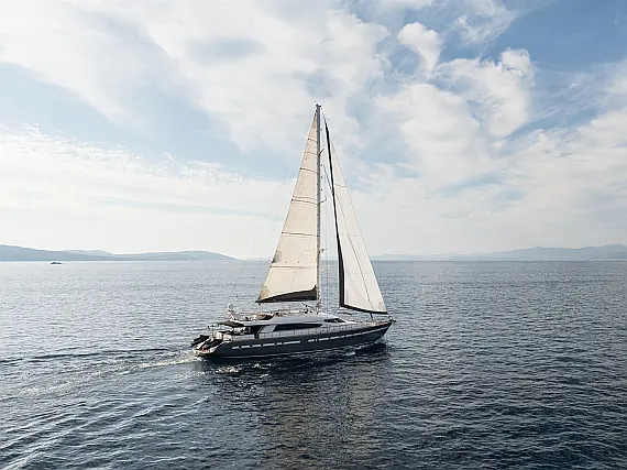 Motor sailer