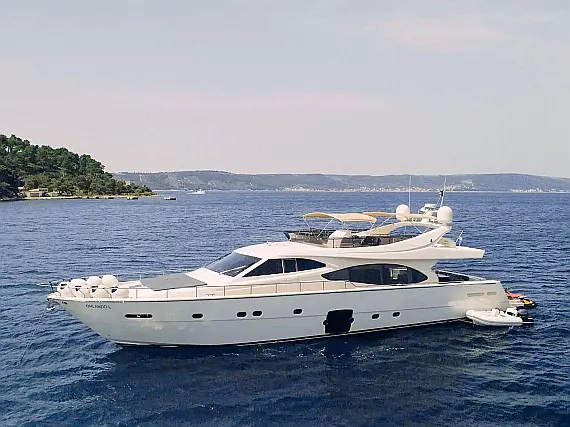 Ferretti 680 - External image