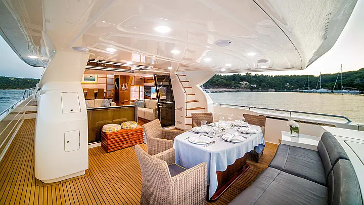 Ferretti 680 - 