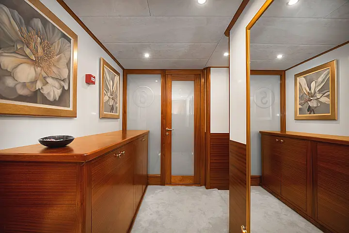 Motor sailer - 
