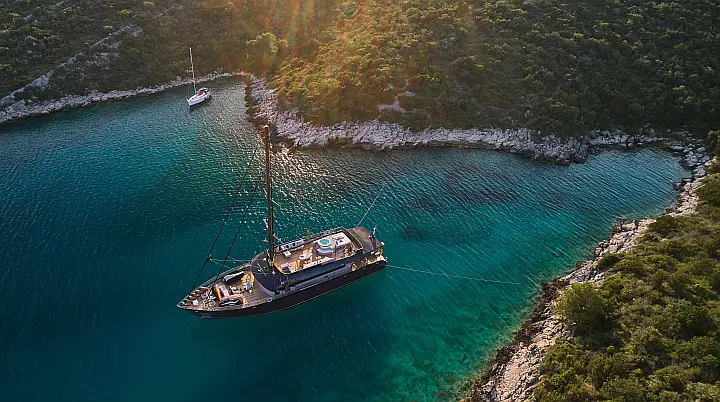 Motor sailer - 