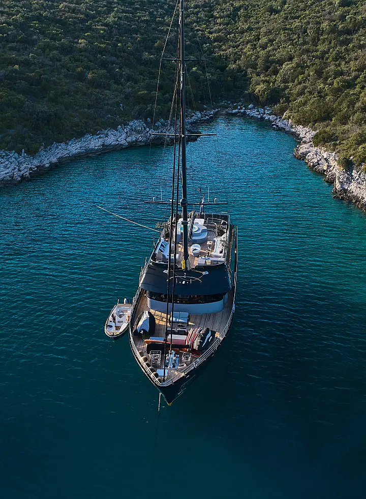 Motor sailer - 