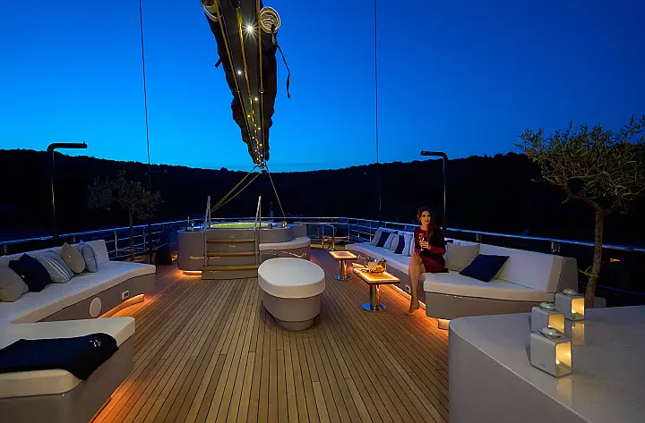 Motor sailer - 