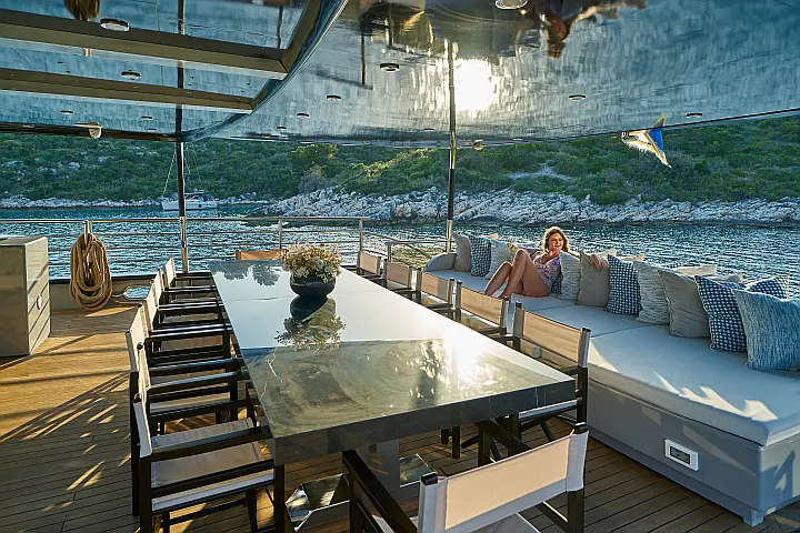 Motor sailer - 