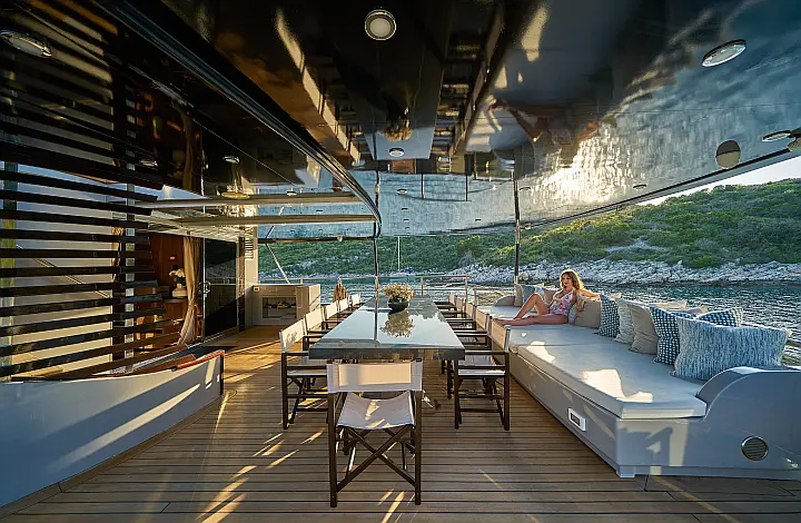 Motor sailer - 