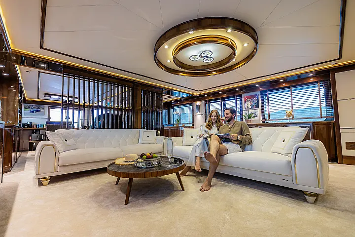 Saba  Custom 34 - 