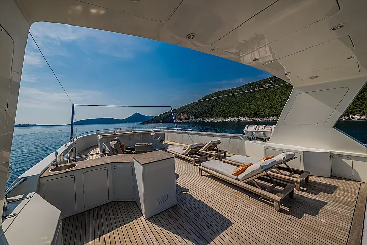 Saba  Custom 34 - 