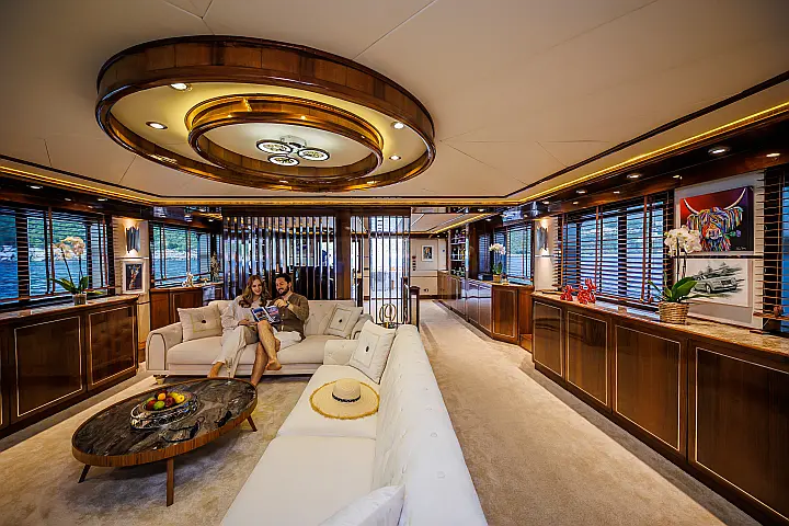 Saba  Custom 34 - 