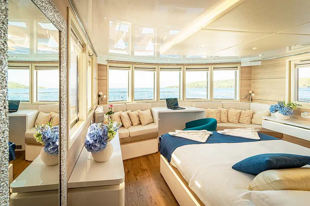 Luxury Motoryacht  - 