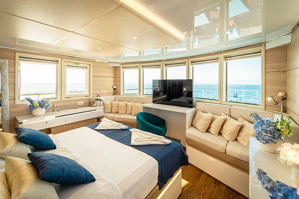 Luxury Motoryacht  - 