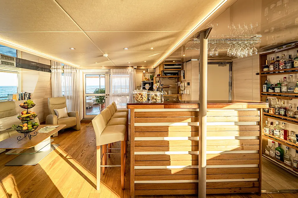 Luxury Motoryacht  - 