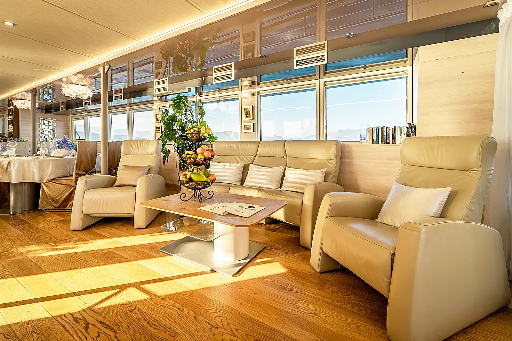 Luxury Motoryacht  - 