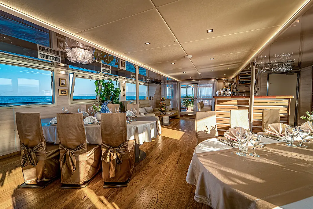 Luxury Motoryacht  - 