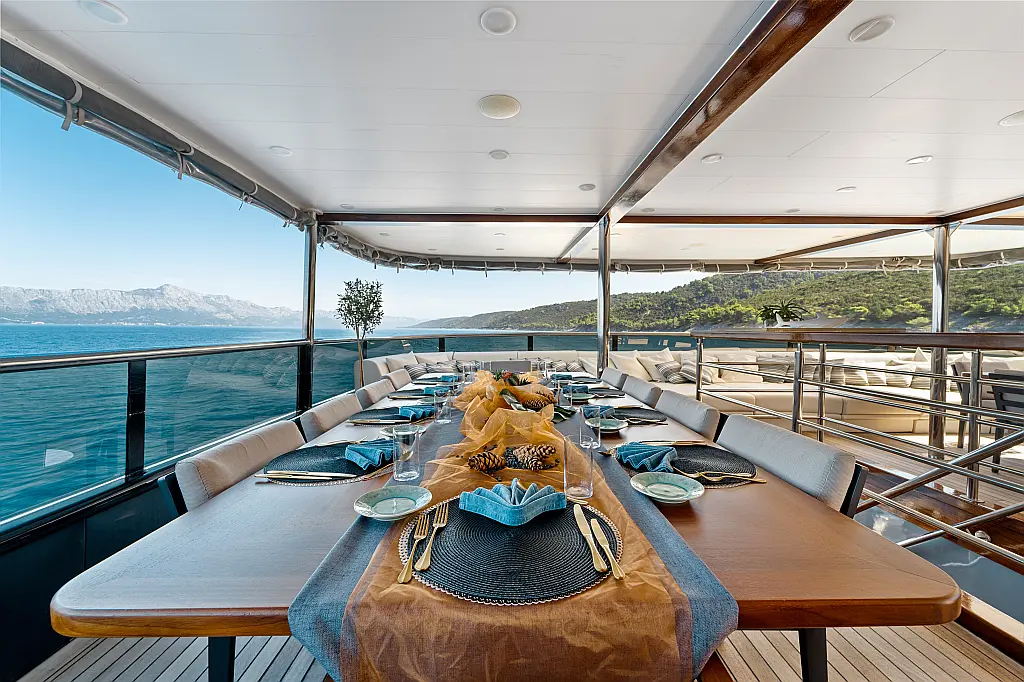 Luxury Motoryacht  - 