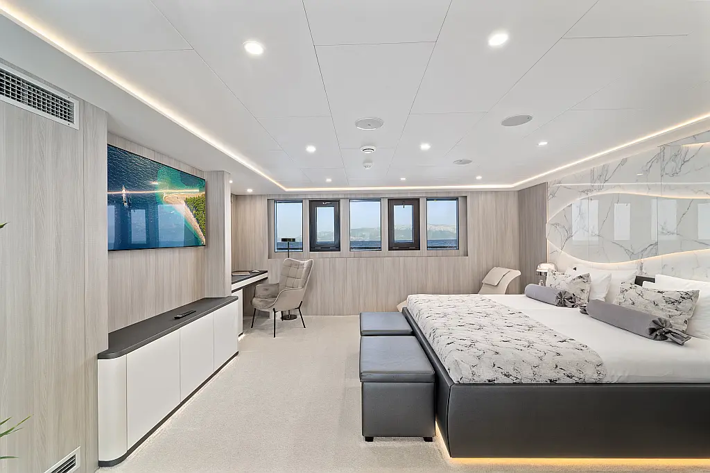 Luxury Motoryacht  - 