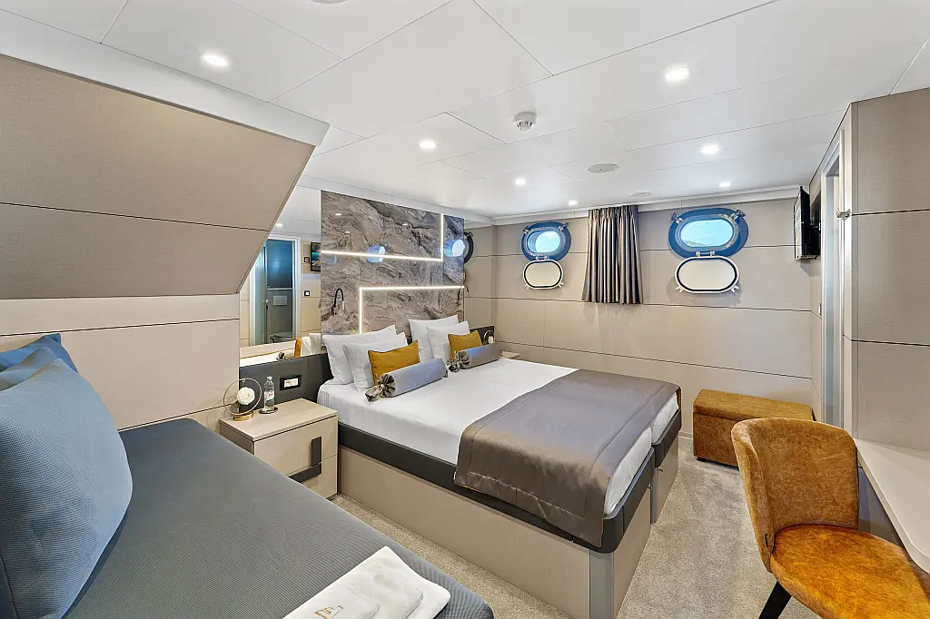 Luxury Motoryacht  - 