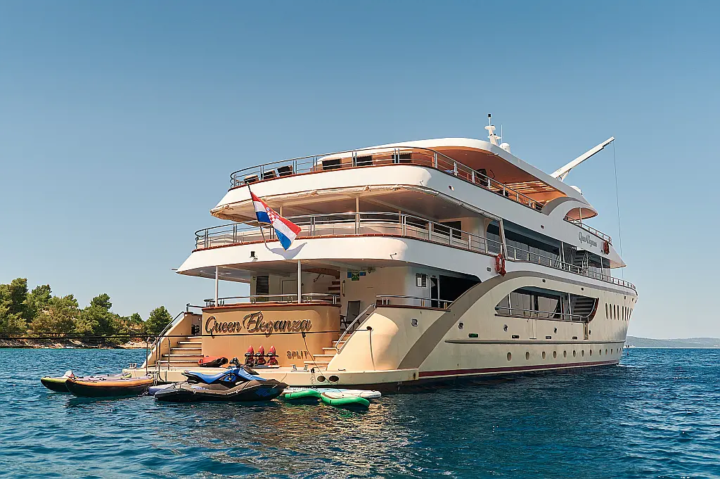 Luxury Motoryacht - 
