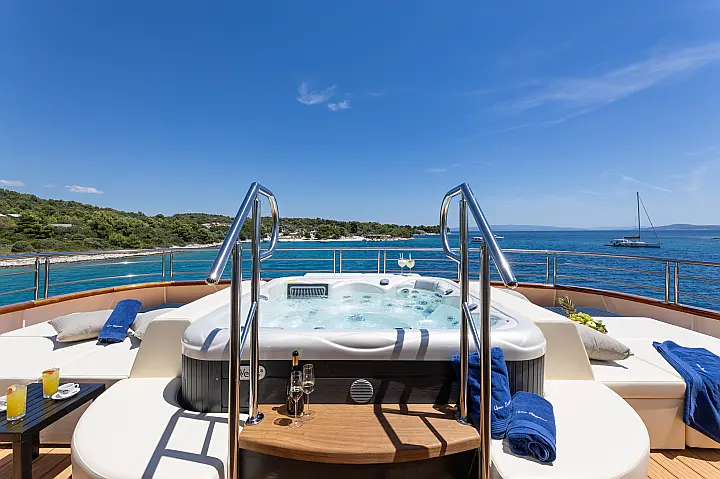 Luxury Motoryacht - 