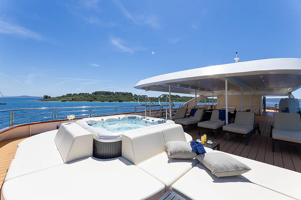 Luxury Motoryacht - 