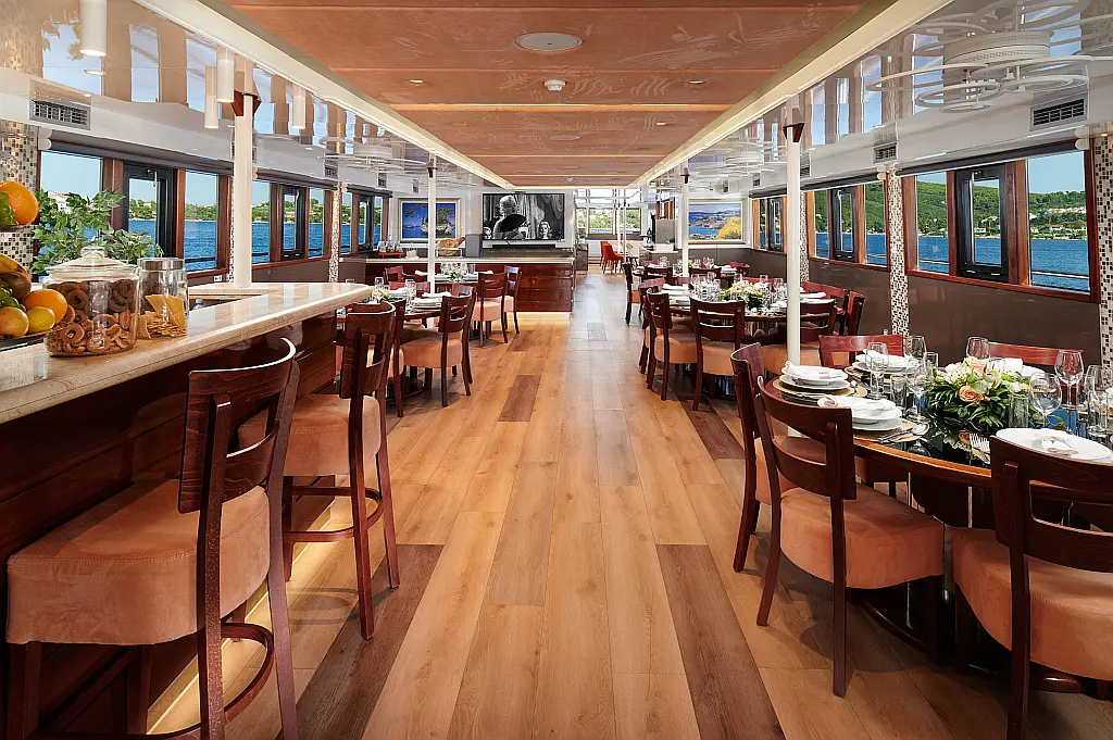 Luxury Motoryacht - 