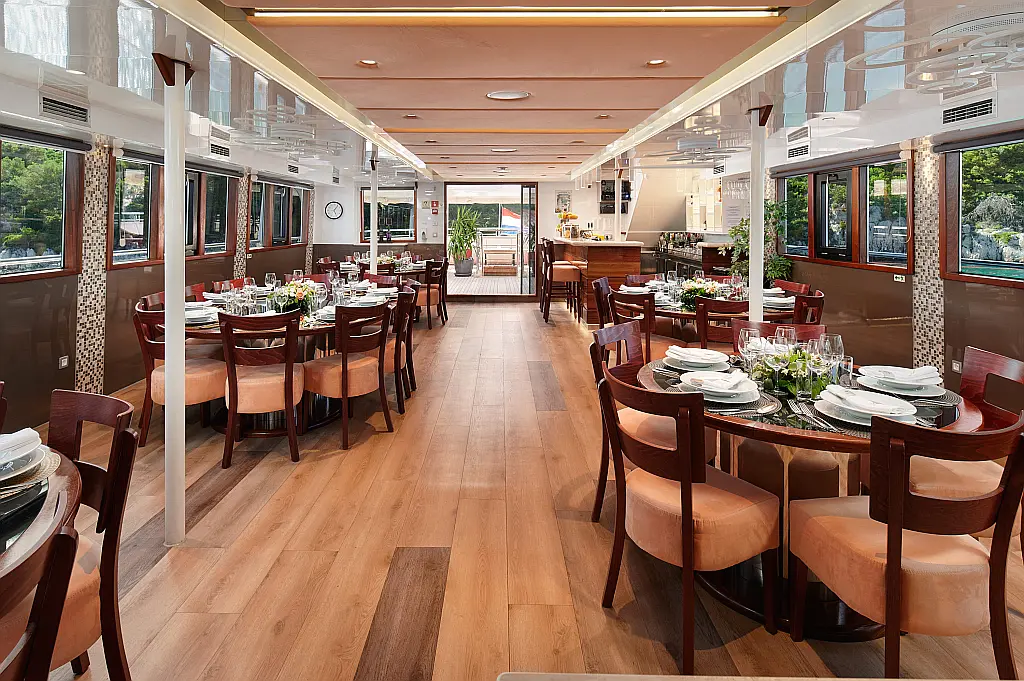 Luxury Motoryacht - 