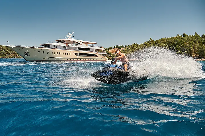 Luxury Motoryacht - 