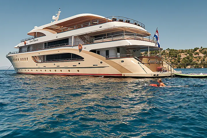 Luxury Motoryacht - 