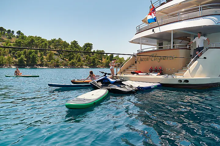 Luxury Motoryacht - 