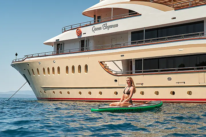 Luxury Motoryacht - 