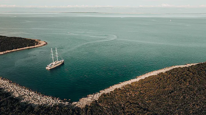 Luxury Sailing Yacht  - 