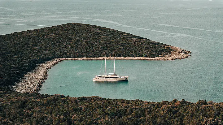 Luxury Sailing Yacht  - 