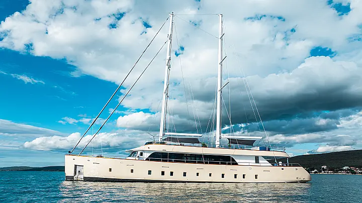 Luxury Sailing Yacht  - 