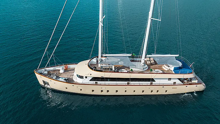 Luxury Sailing Yacht  - 