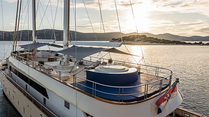 Luxury Sailing Yacht  - 