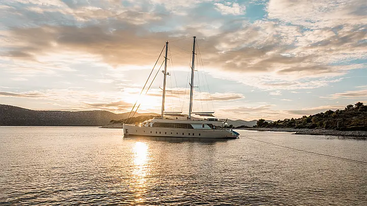 Luxury Sailing Yacht  - 