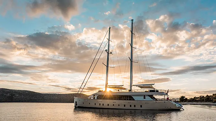 Luxury Sailing Yacht  - 